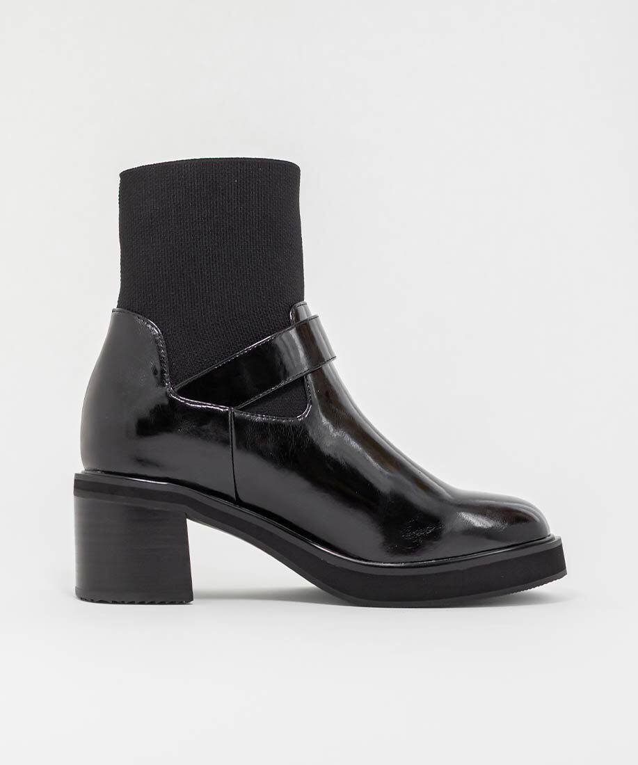  「レザーライクニットドッキングブーツ」|ショートブーツ|