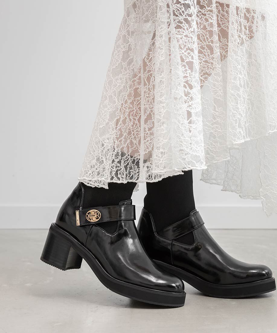  「レザーライクニットドッキングブーツ」|ショートブーツ|