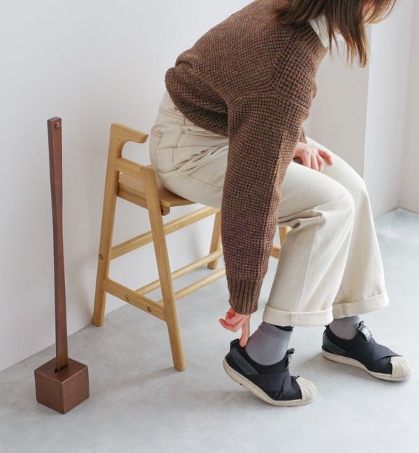 B-COMPANY「もっとお出かけしたくなる！　アームベンチ」|ルームシューズ|