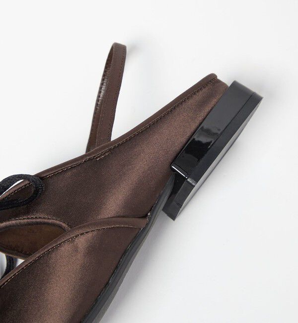 ODETTE E ODILE「＜SY＞ポインテッド リボン バックベルト フラット15&uarr;」|パンプス|