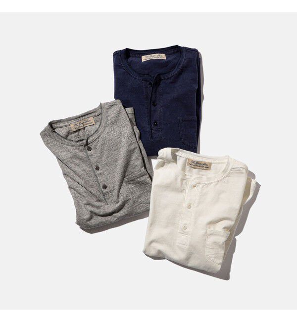 BEAMS PLUS「【別注】REMI RELIEF / Henley Neck Pocket T-shirt」|Tシャツ・カットソー|