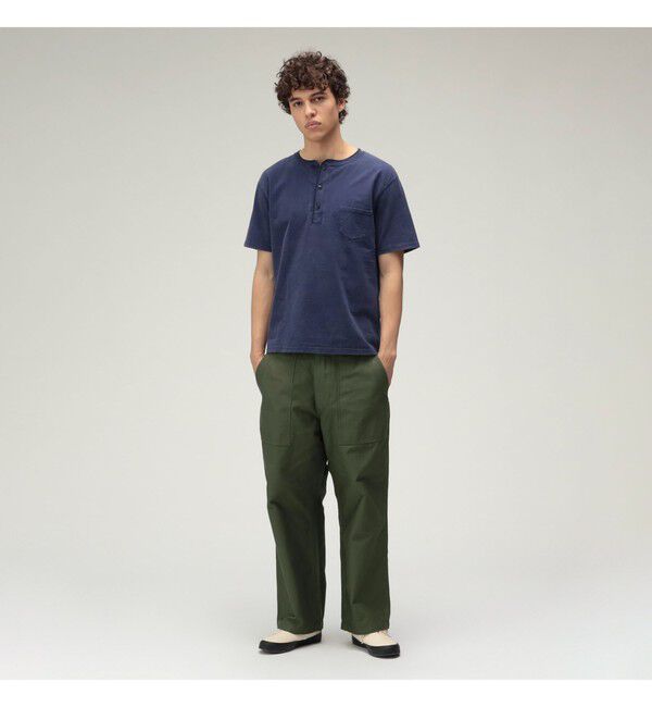 BEAMS PLUS「【別注】REMI RELIEF / Henley Neck Pocket T-shirt」|Tシャツ・カットソー|