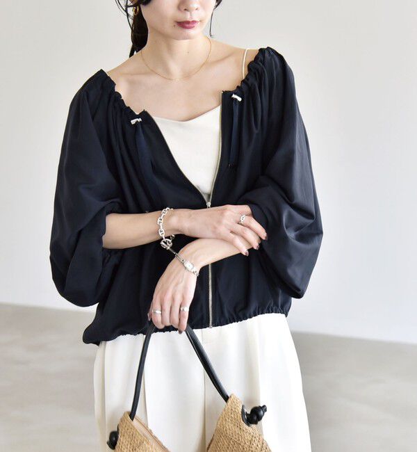 quaranciel「《予約》quaranciel:〈洗濯機可能〉シアー ギャザー ネック コンパクト ブルゾン」|その他|ネイビー