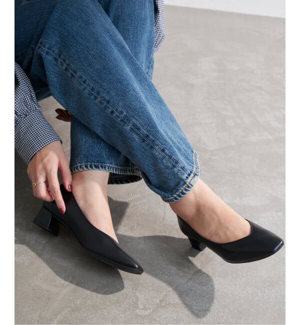  「《追加》4cmスクエアVカットパンプス」|パンプス|