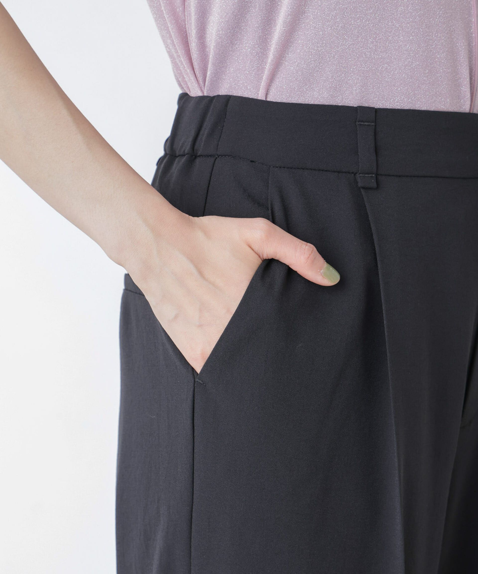 nano･universe「ｲｰｼﾞｰﾌｧﾝｸｼｮﾝ ｾﾝﾀｰﾌﾟﾚｽｾﾐﾜｲﾄﾞﾊﾟﾝﾂ(ｾｯ  」|チノ|