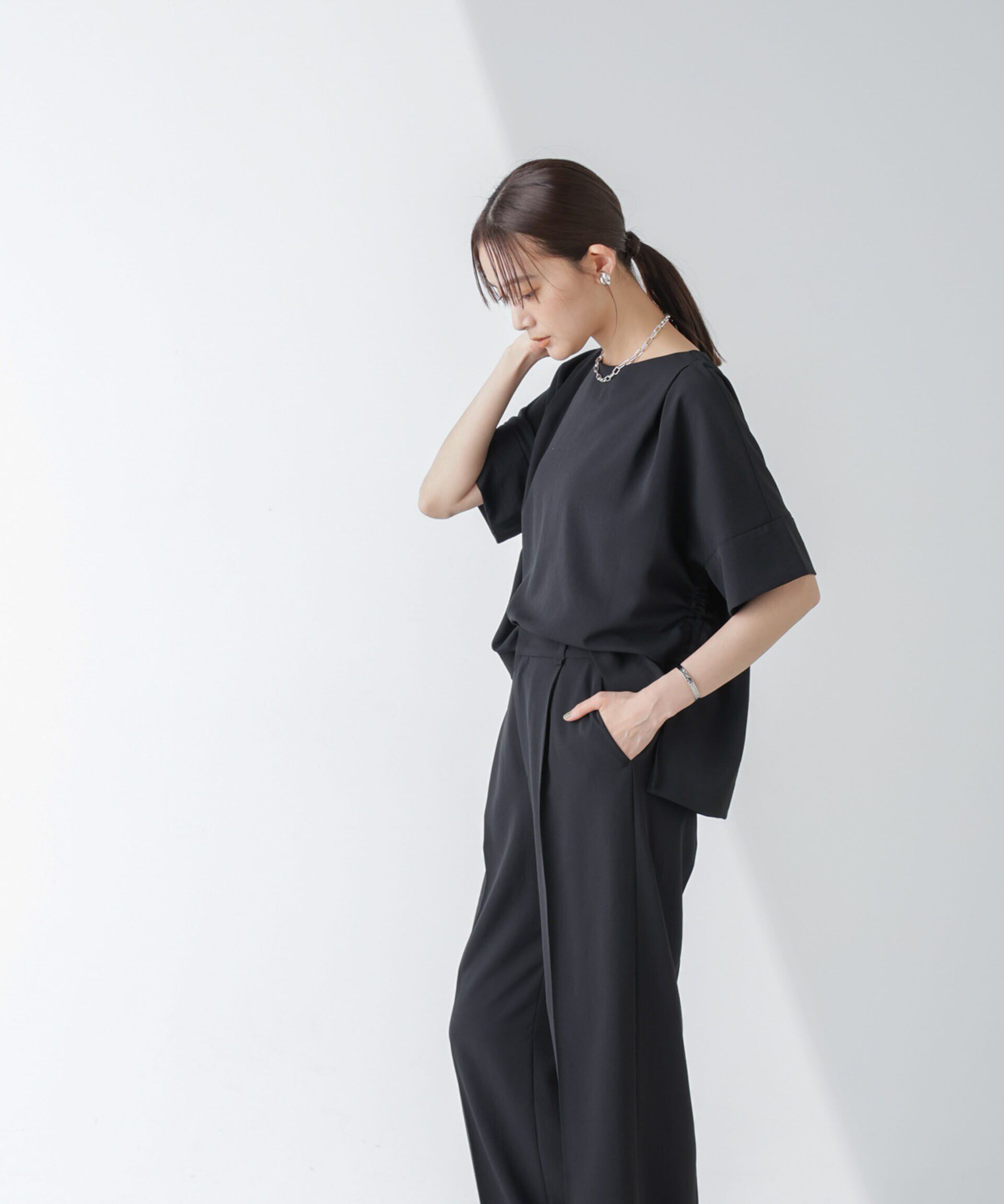 nano･universe「ｲｰｼﾞｰﾌｧﾝｸｼｮﾝ ｾﾝﾀｰﾌﾟﾚｽｾﾐﾜｲﾄﾞﾊﾟﾝﾂ(ｾｯ  」|チノ|