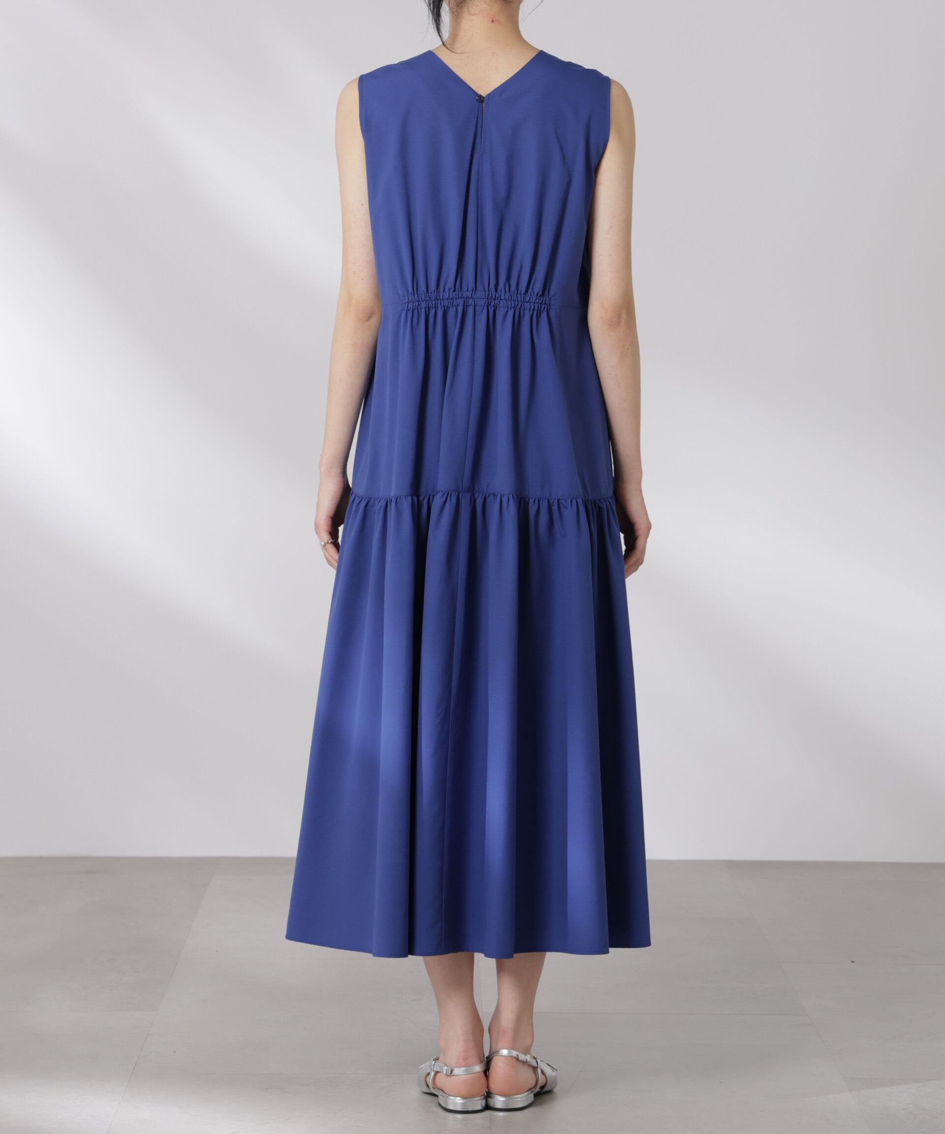 nano･universe「MINOTECH(R)Vネックギャザーティアードワンピース」|ワンピース|