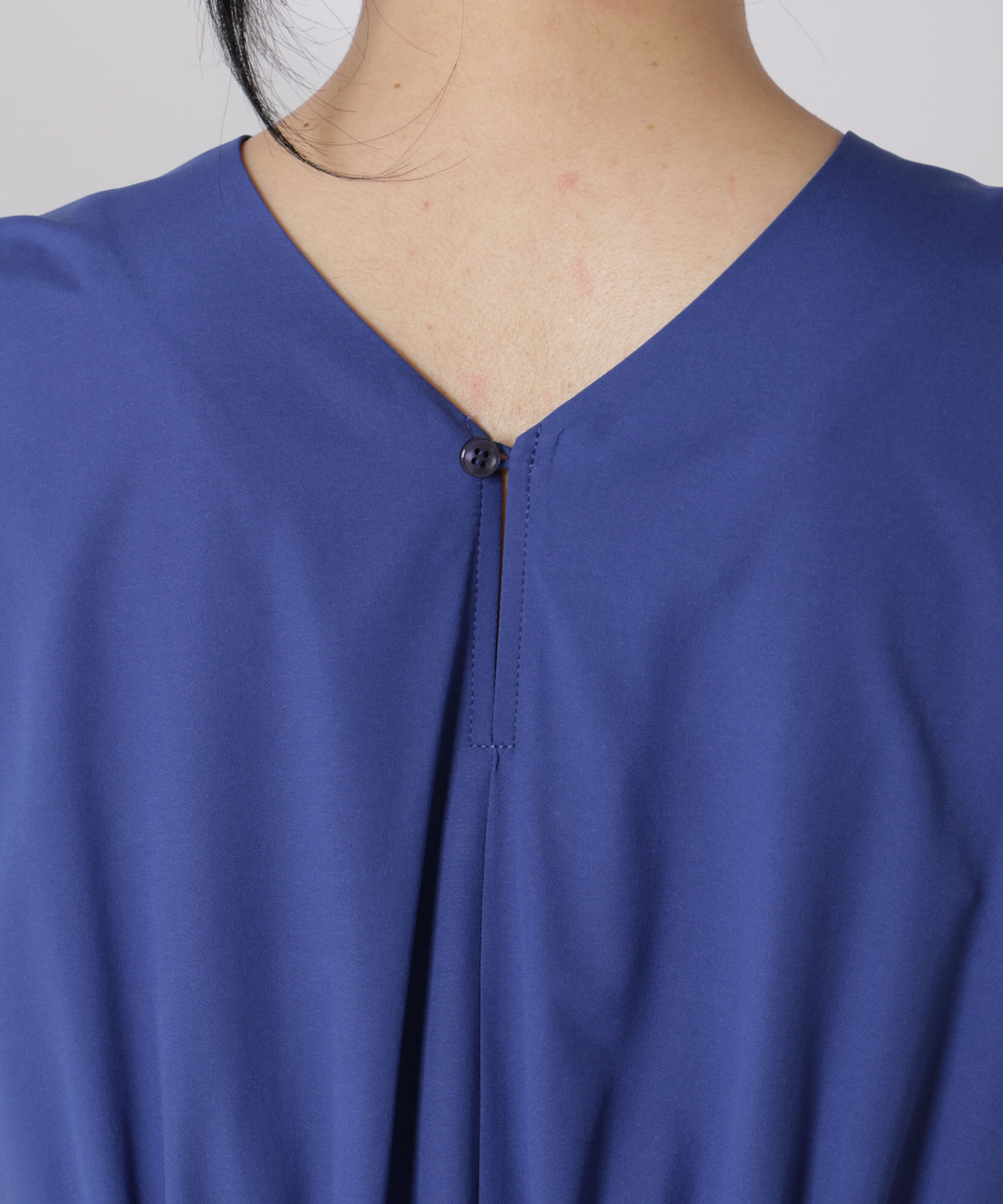 nano･universe「MINOTECH(R)Vネックギャザーティアードワンピース」|ワンピース|