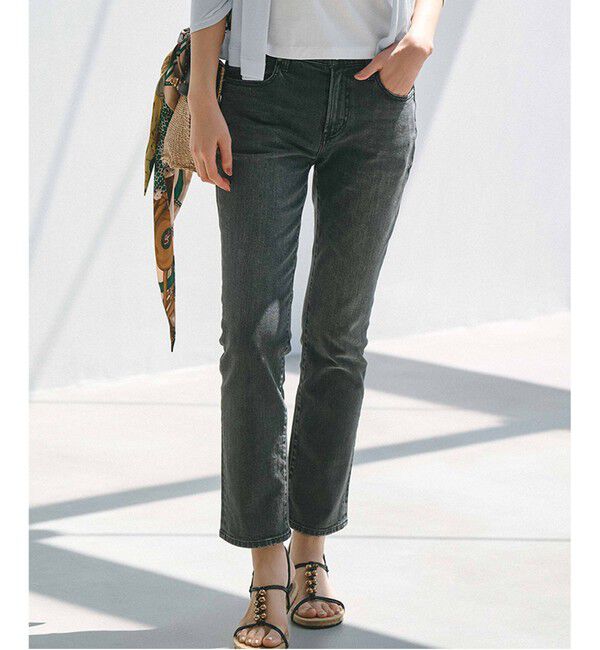 23区「【CLASSY.6月号掲載】23区DENIM ボーイフィット パンツ」|デニム|グレー系