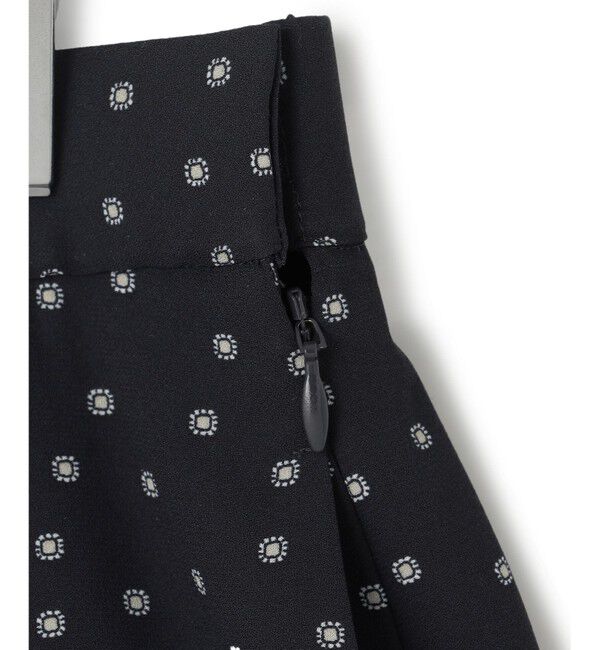 23区「【洗える】バックサテンアムンゼン タイプリント スカート」|スカート|