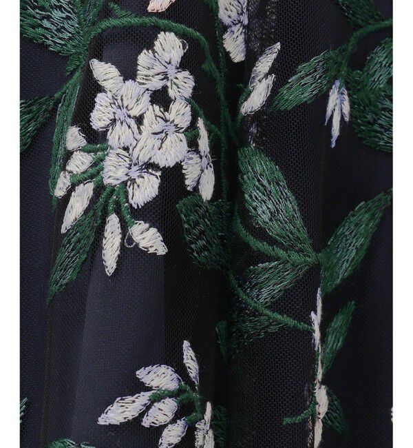 GRACE CONTINENTAL「フラワー刺繍フレアワンピース」|ワンピース|