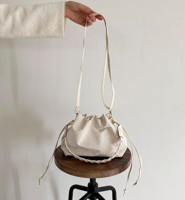 fredy emue「三つ編みハンドル巾着バッグ」|ショルダー・メッセンジャー|