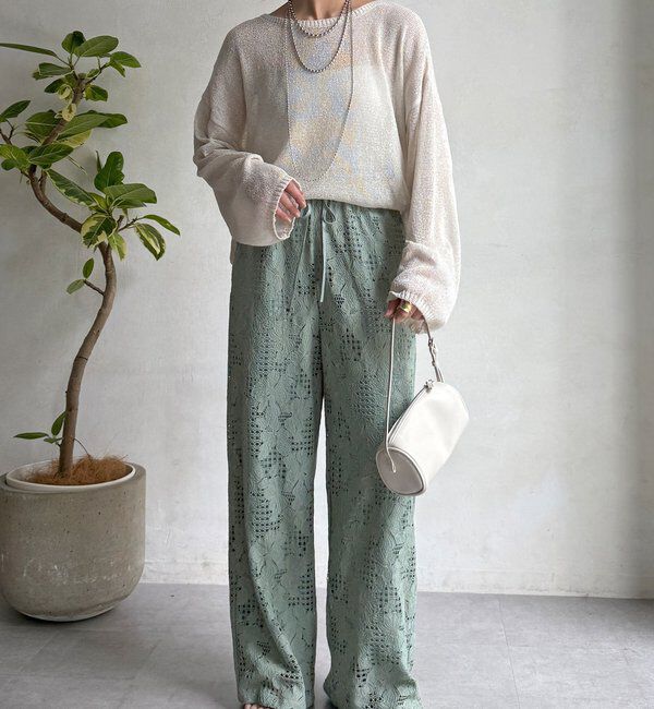  「【WEB限定】フラワーコードレースイージーパンツ」|チノ|