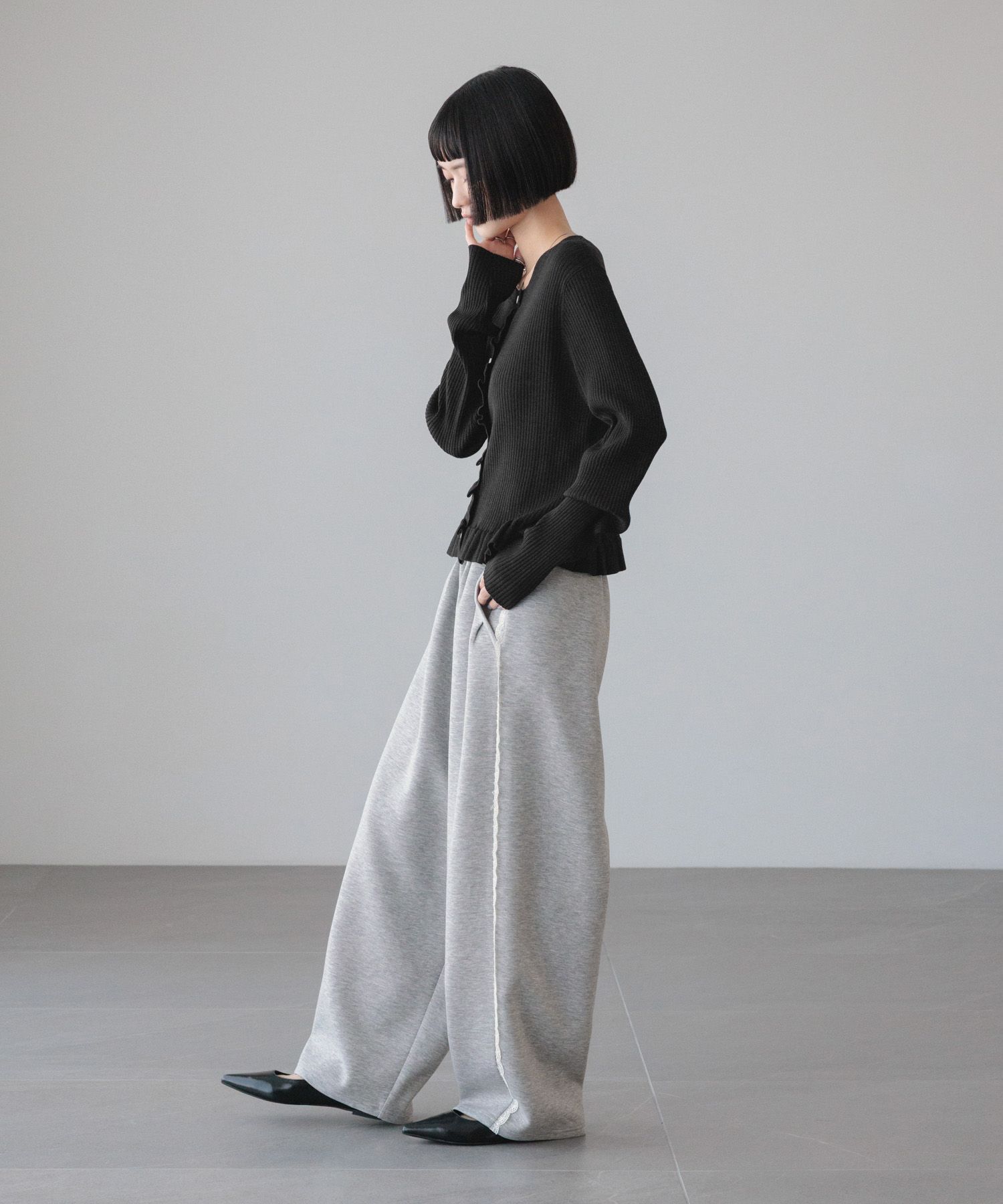 LOWRYS FARM「カットイージーコクーンパンツ」|チノ|