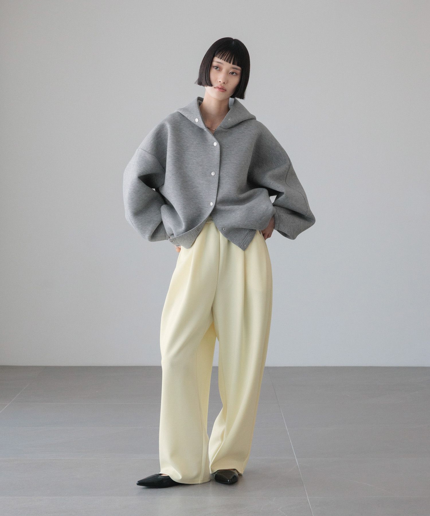 LOWRYS FARM「カットイージーコクーンパンツ」|チノ|