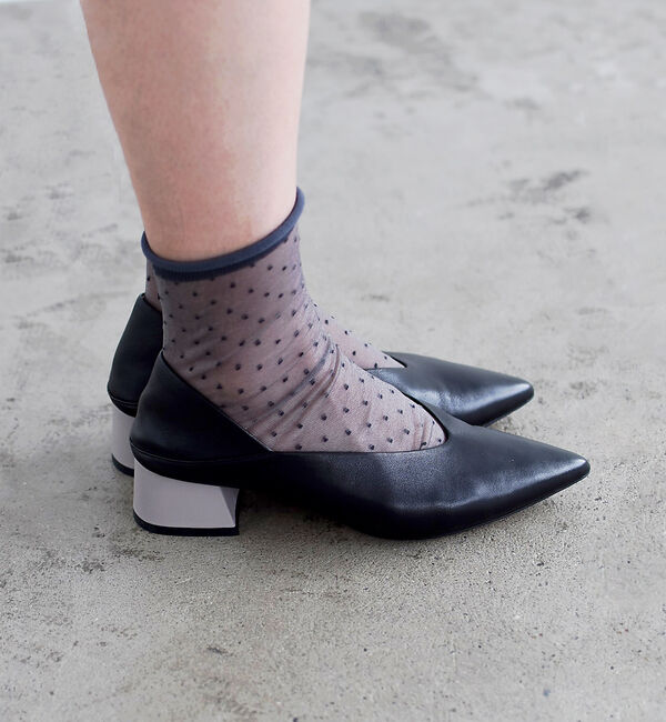 AU BANNISTER「カラーヒールポインテッド パンプス」|パンプス|ブラック