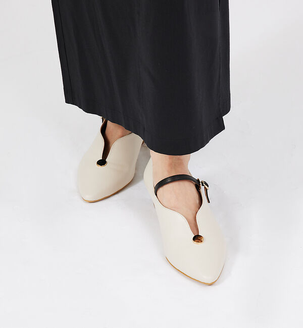 AU BANNISTER「モチーフ付きメリージェーンパンプス」|パンプス|