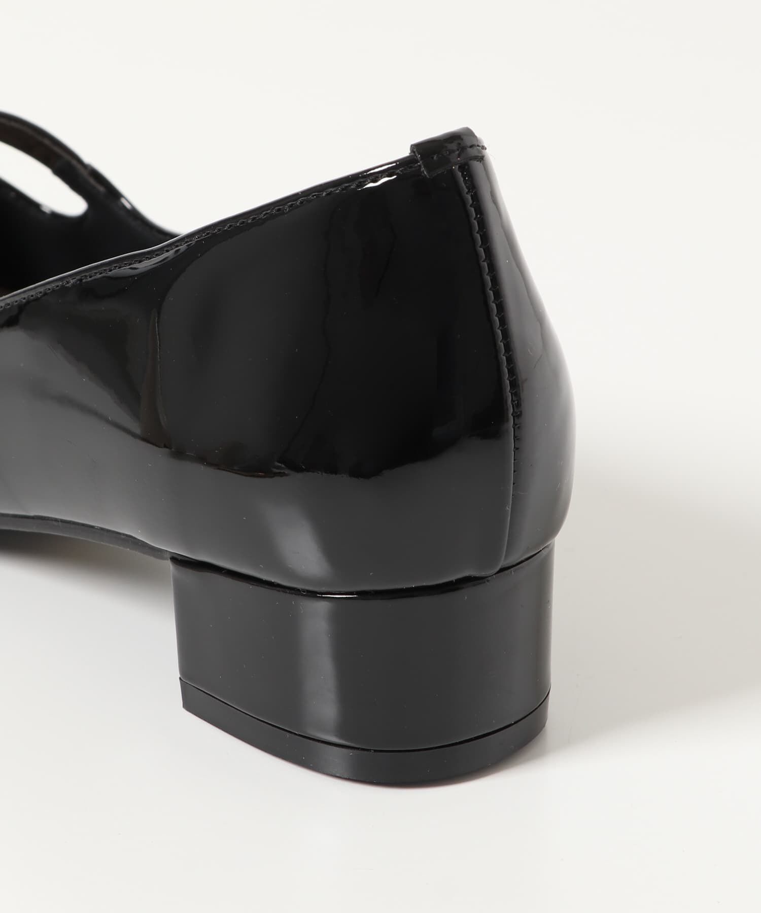 RODE SKO「ポインテッドストラップパンプス」|パンプス|