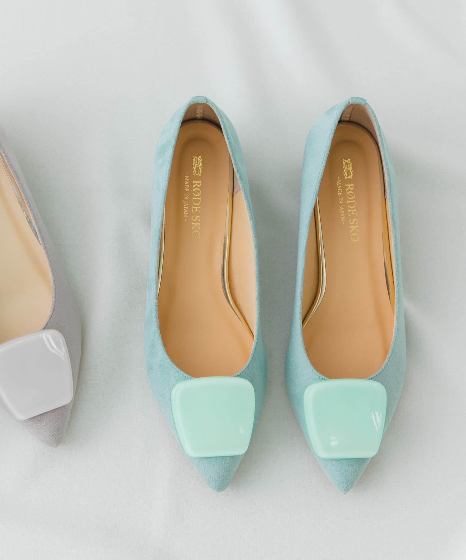 RODE SKO「『MADE IN JAPAN』 3センチクリアバックルパンプス」|パンプス|