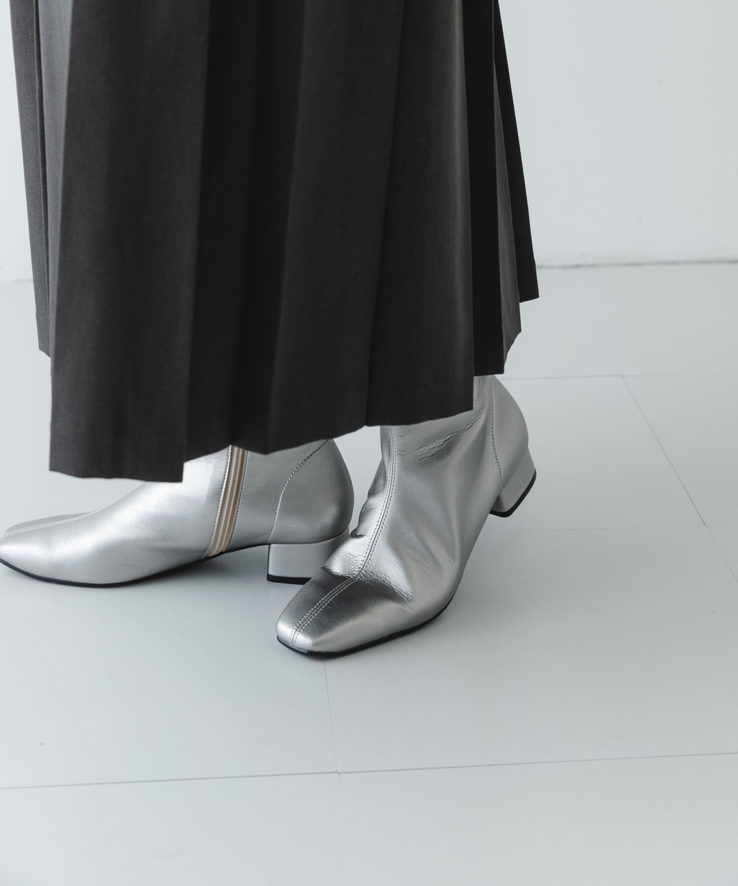 RODE SKO「『MADE IN JAPAN』3センチスクエアトゥショートブーツ」|ショートブーツ|