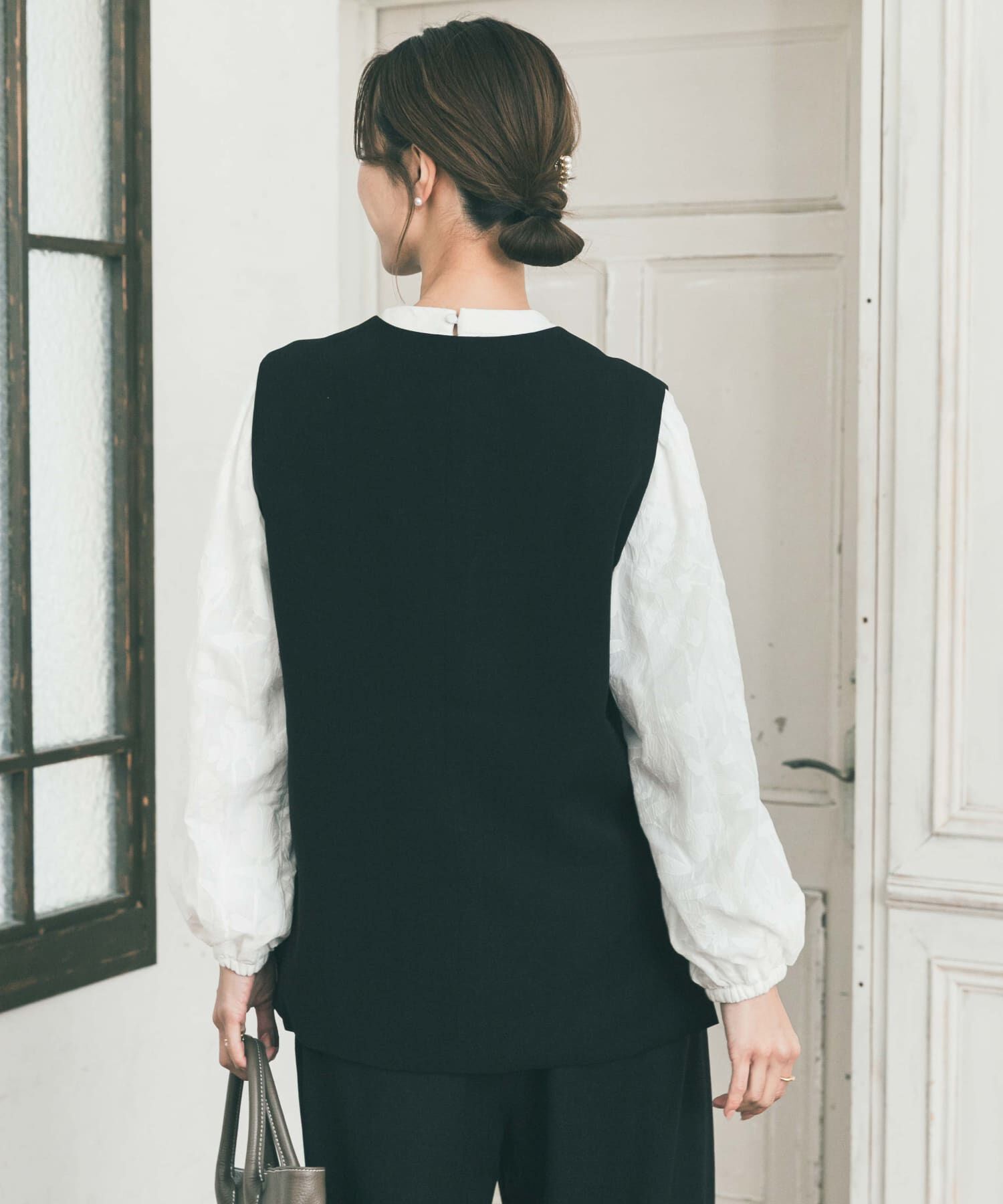 URBAN RESEARCH DOORS「スリットネックベスト」|ベスト・ジレ|