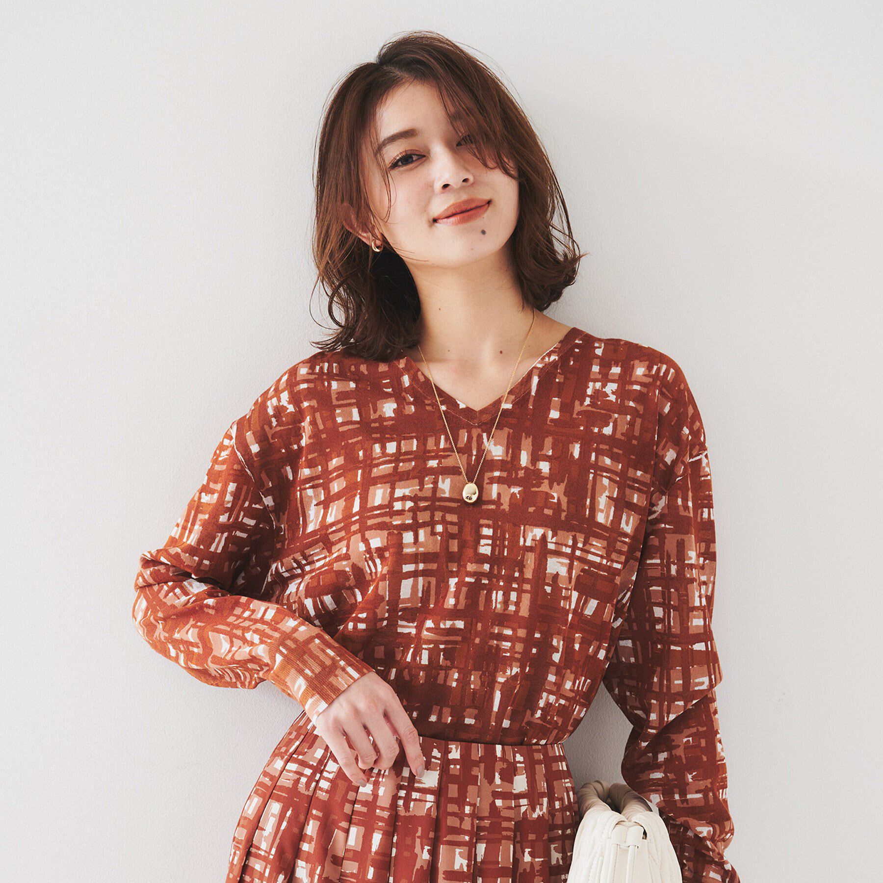 UNTITLED「【セットアップ可能/アンサンブル可能/シアー】チェックプリント プルオーバーニット」|ニット・セーター|キャメルブラウン(1