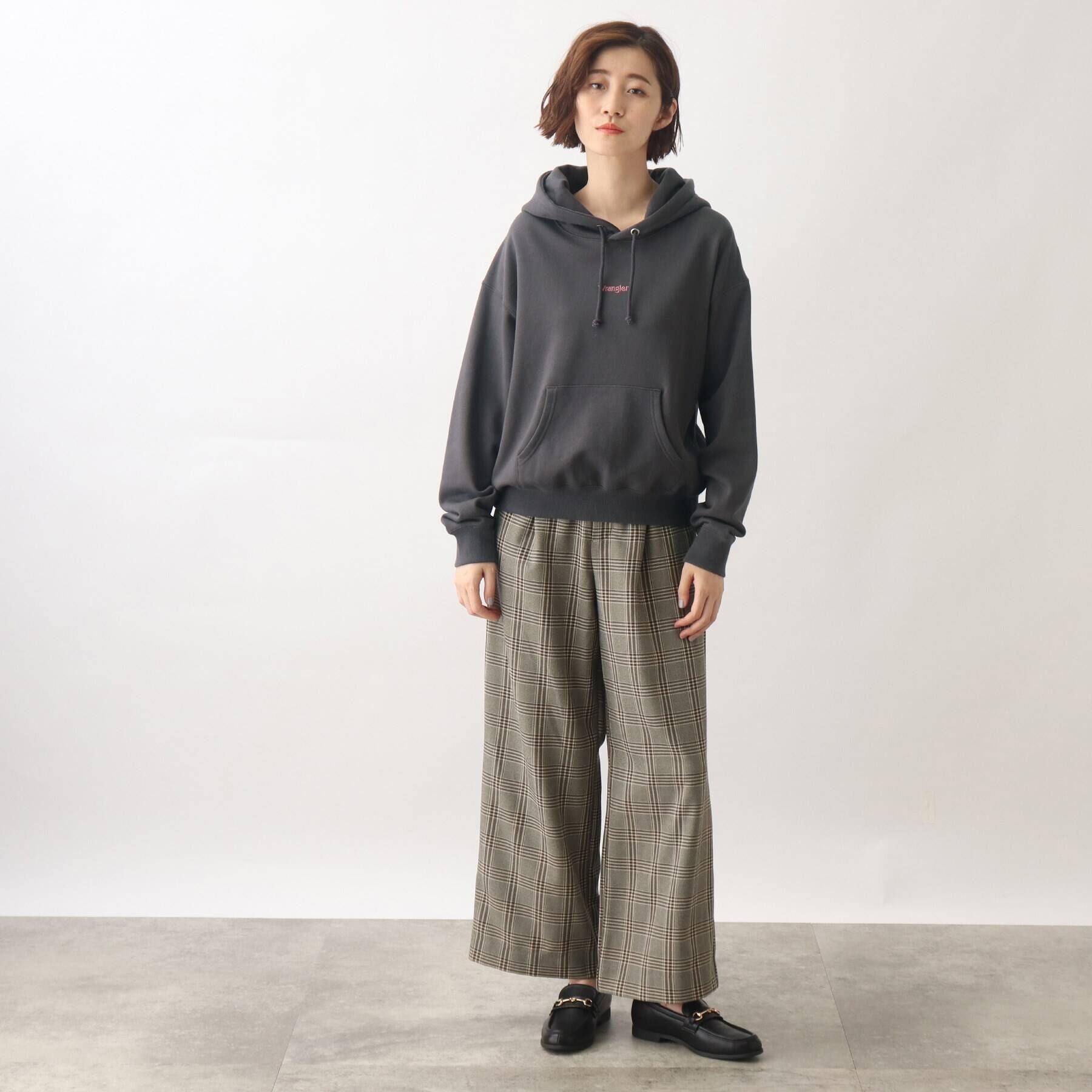 grove「【Wrangler（ラングラー）別注】オーバーサイズで旬なデザイン。裏毛フードプルオーバー」|パーカー|