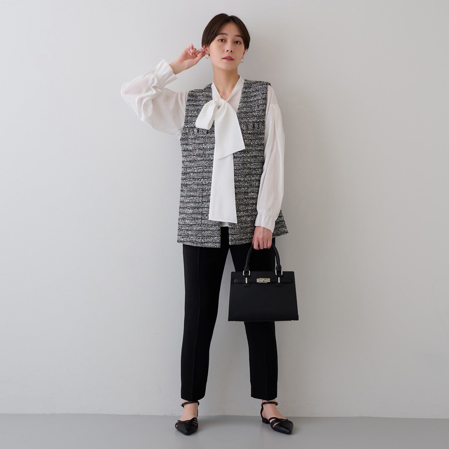 INDIVI「【2点セット／UVケア】ツイードジレ＆ボウタイブラウス カセット服」|その他|