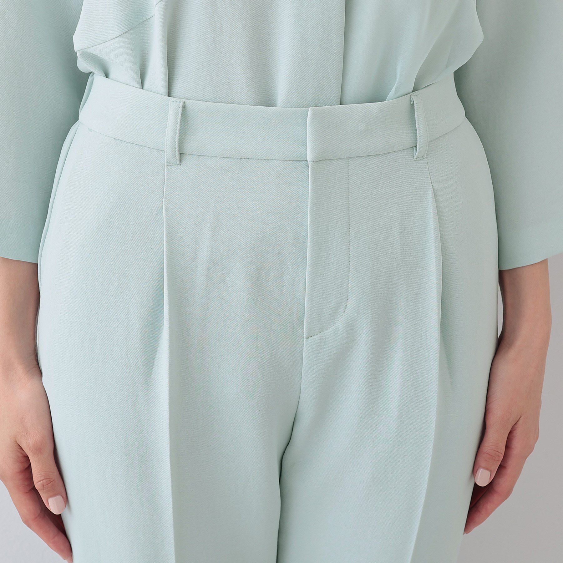 INDIVI「【着る日傘/遮熱/UVケア】タックテーパードパンツ」|スーツ|