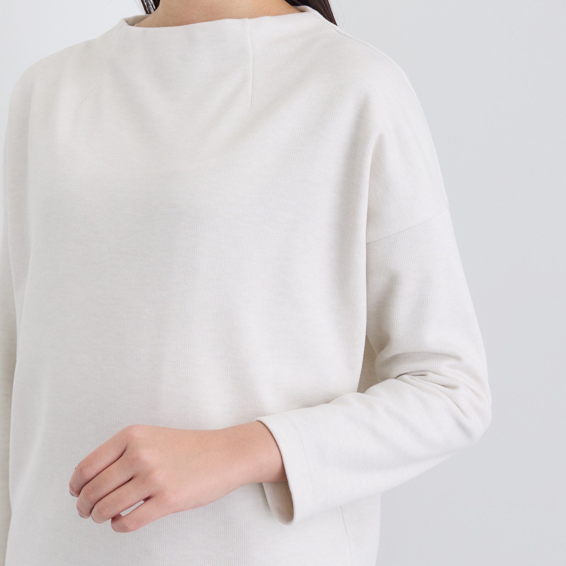 INDIVI「【SETUP可能／洗える／UVケア】ライトジャージ ボトルネックトップス」|Tシャツ・カットソー|