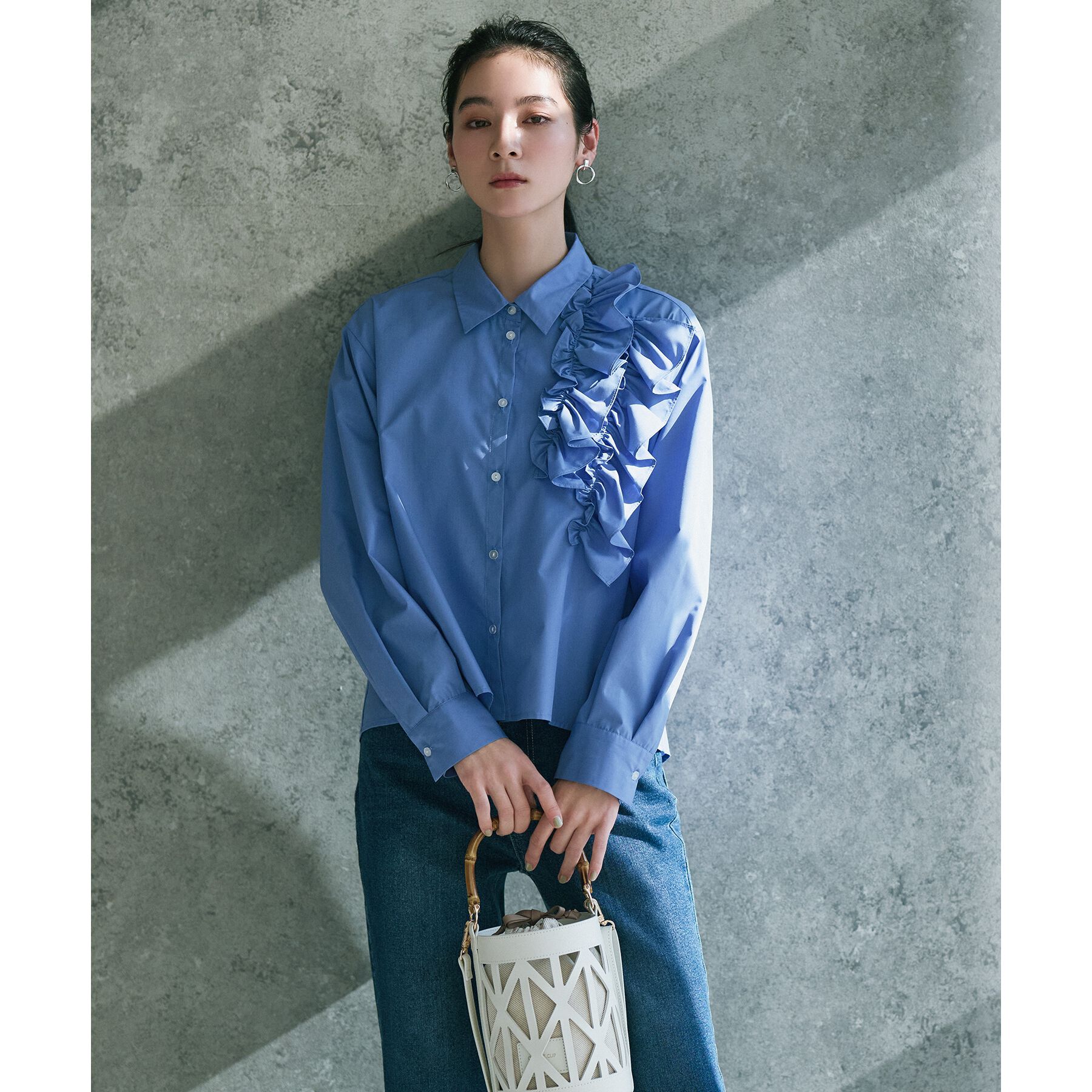 OPAQUE.CLIP「《andGIRL掲載》フリルデザインシャツ【洗濯機洗い可】」|シャツ・ブラウス|