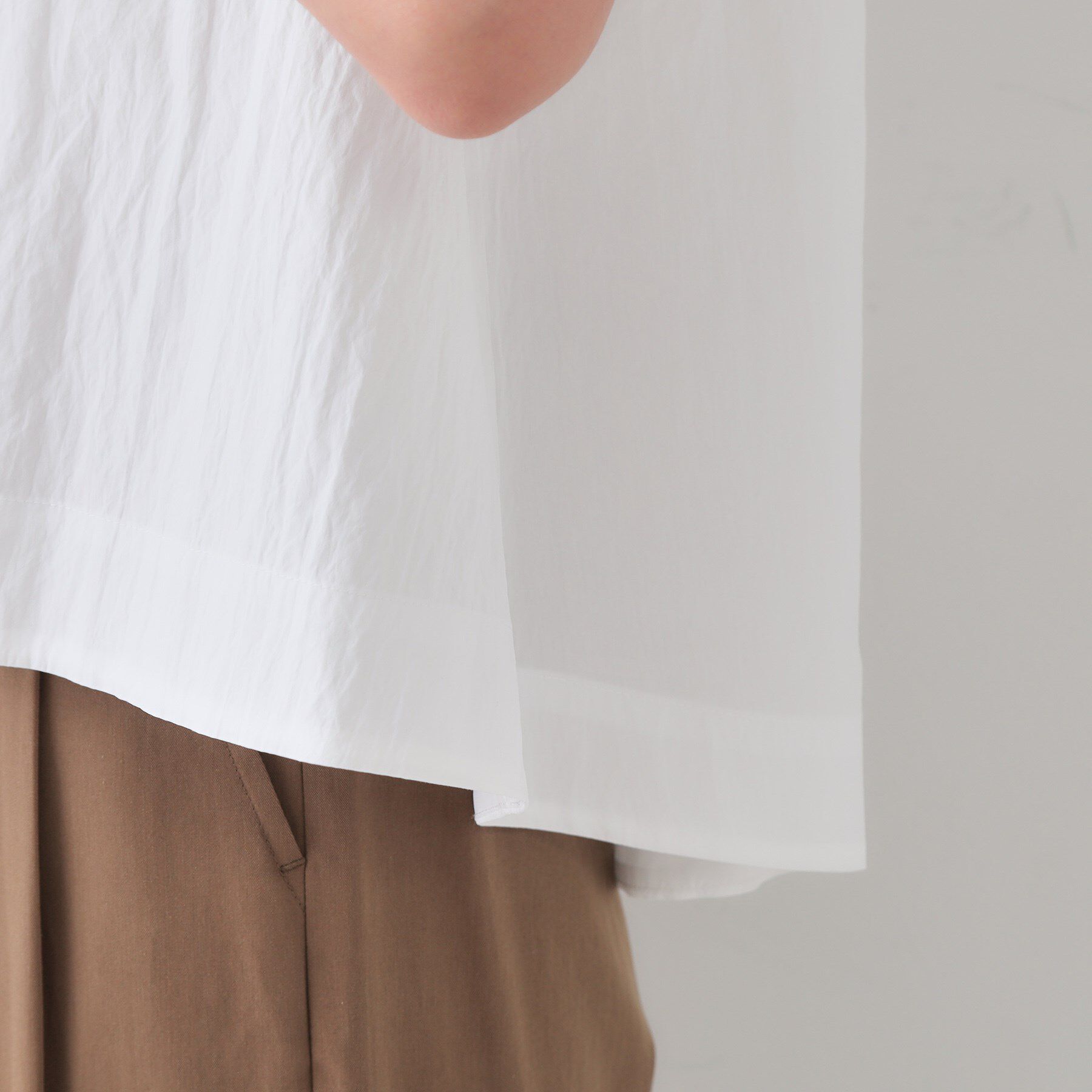 OPAQUE.CLIP「アシンメトリーフリルブラウス【洗濯機洗い可】」|シャツ・ブラウス|