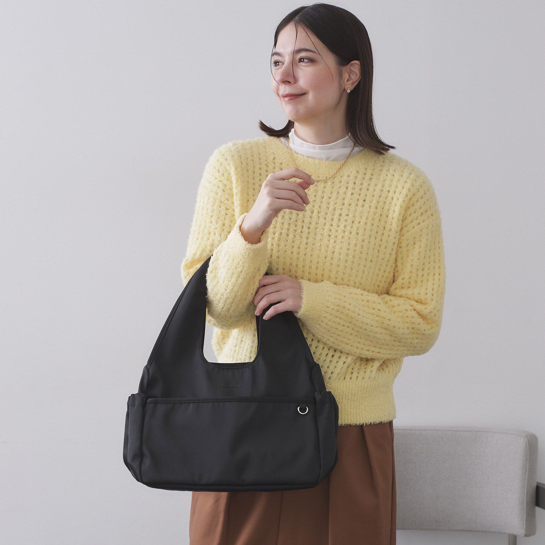 OPAQUE.CLIP「フロントポケット3層デザイントライアングルミドルトートバッグ【マルチポケット】」|トートバッグ|