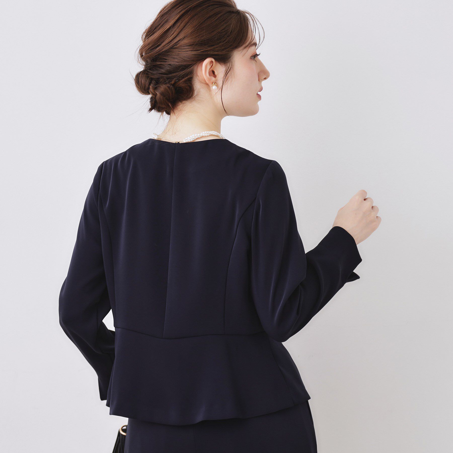 Couture broach「【ハレの日・通勤】リボンデザイン ペプラムブラウス」|シャツ・ブラウス|