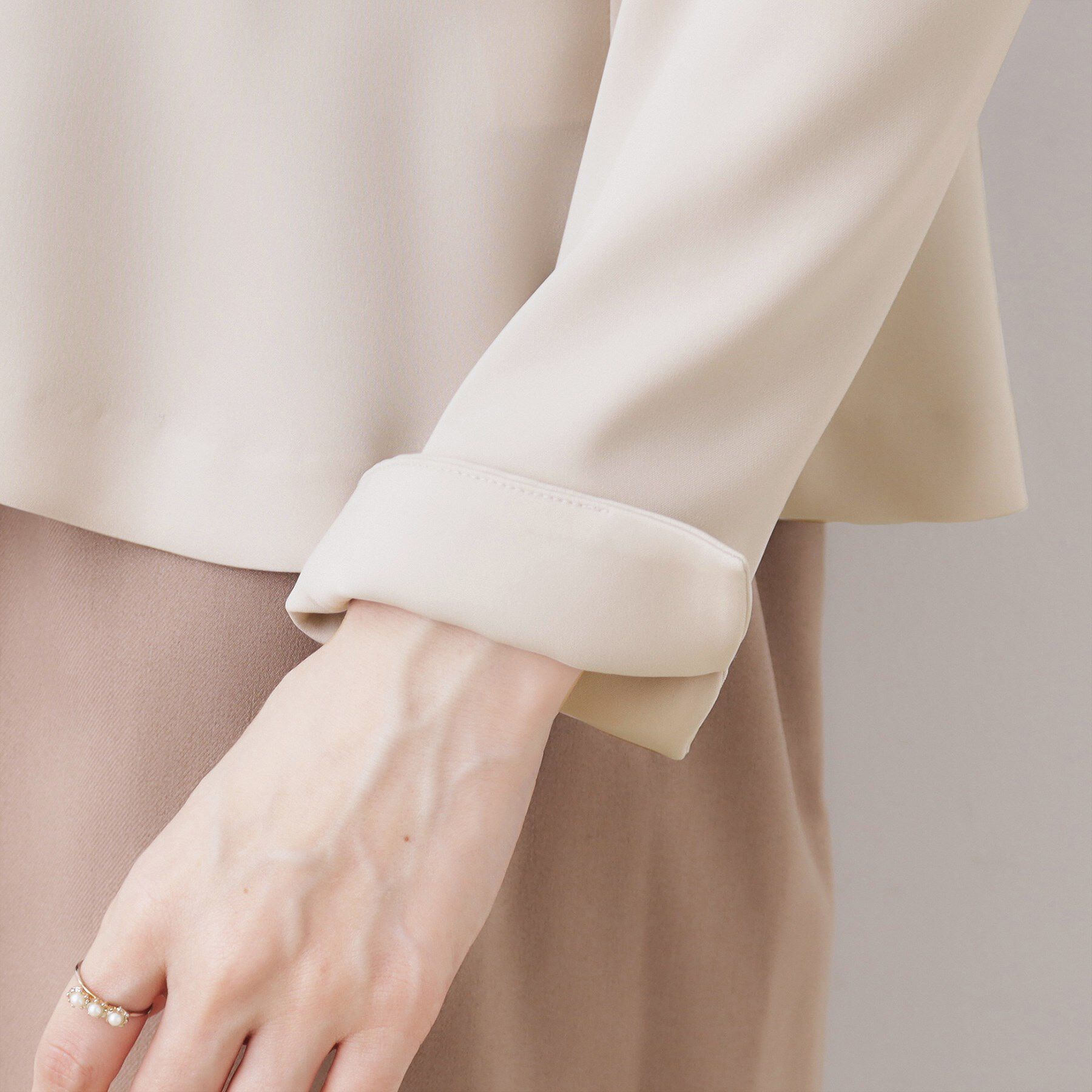 Couture broach「【ハレの日・通勤】リボンデザイン ペプラムブラウス」|シャツ・ブラウス|