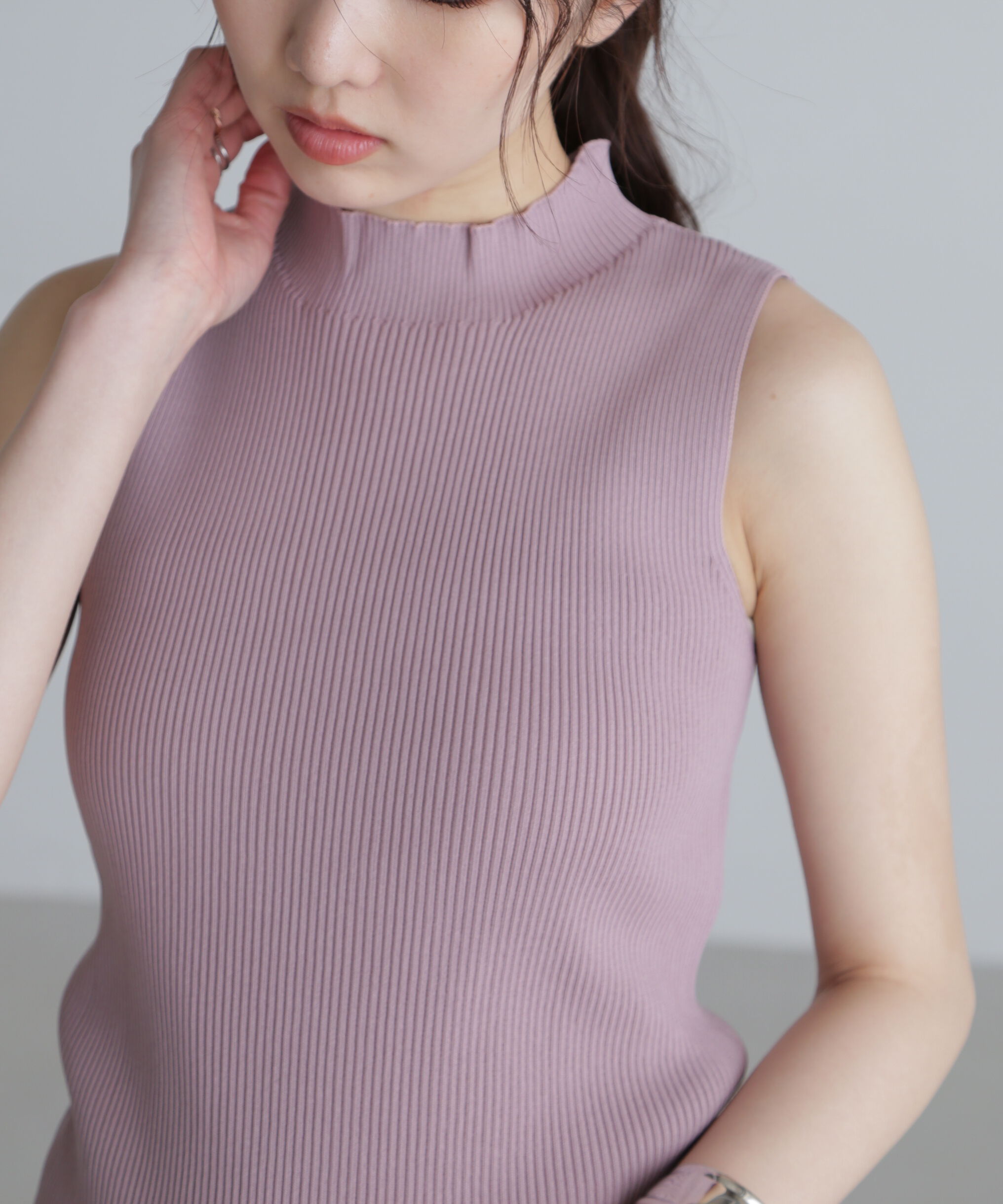  「〈洗える〉マシンウォッシャブルノースリーブニット」|ニット・セーター|