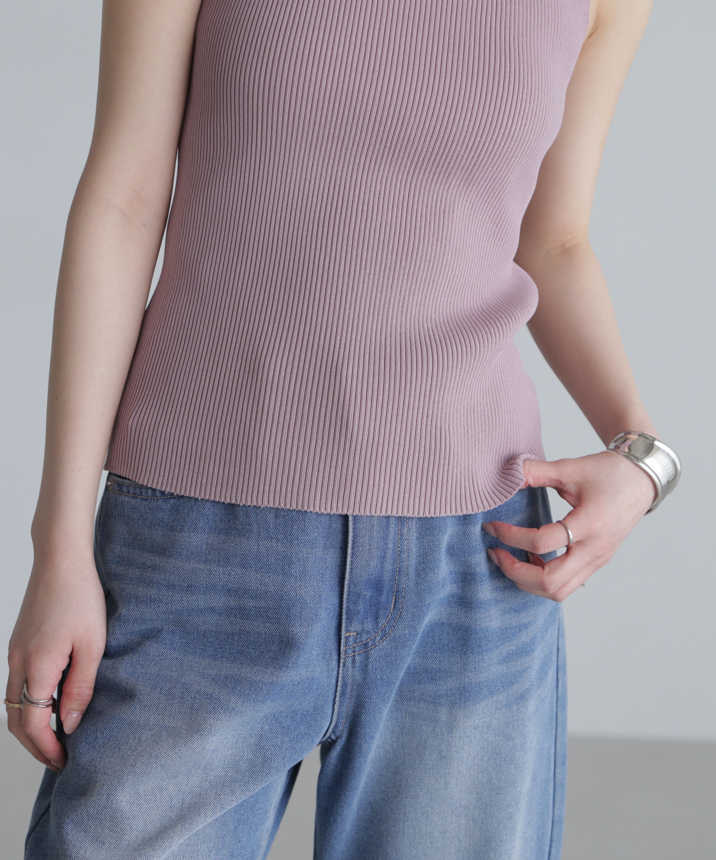  「〈洗える〉マシンウォッシャブルノースリーブニット」|ニット・セーター|