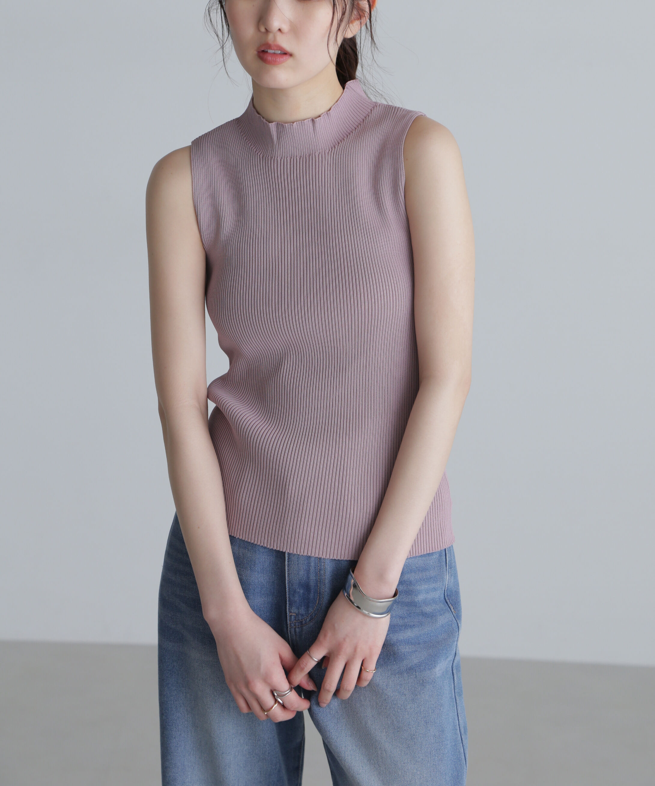  「〈洗える〉マシンウォッシャブルノースリーブニット」|ニット・セーター|