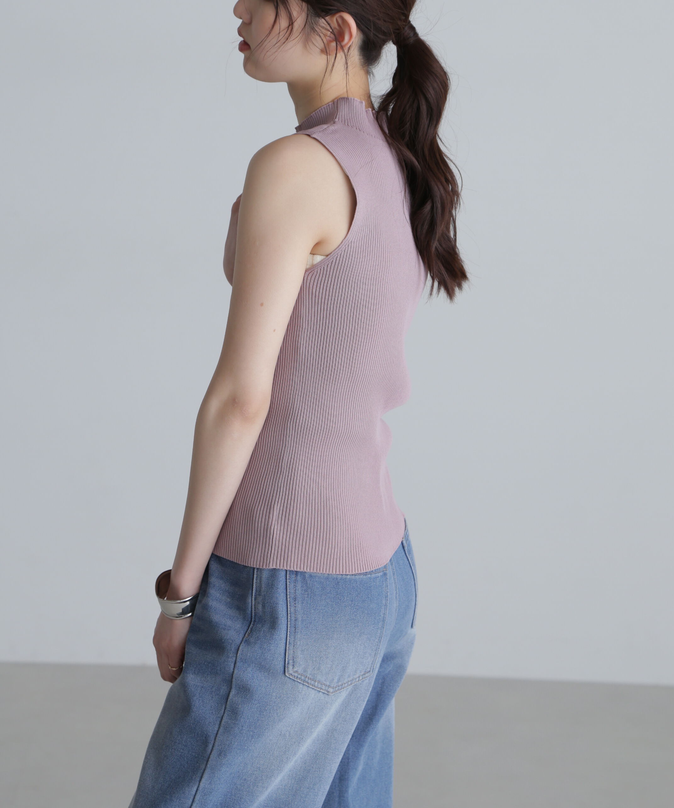  「〈洗える〉マシンウォッシャブルノースリーブニット」|ニット・セーター|