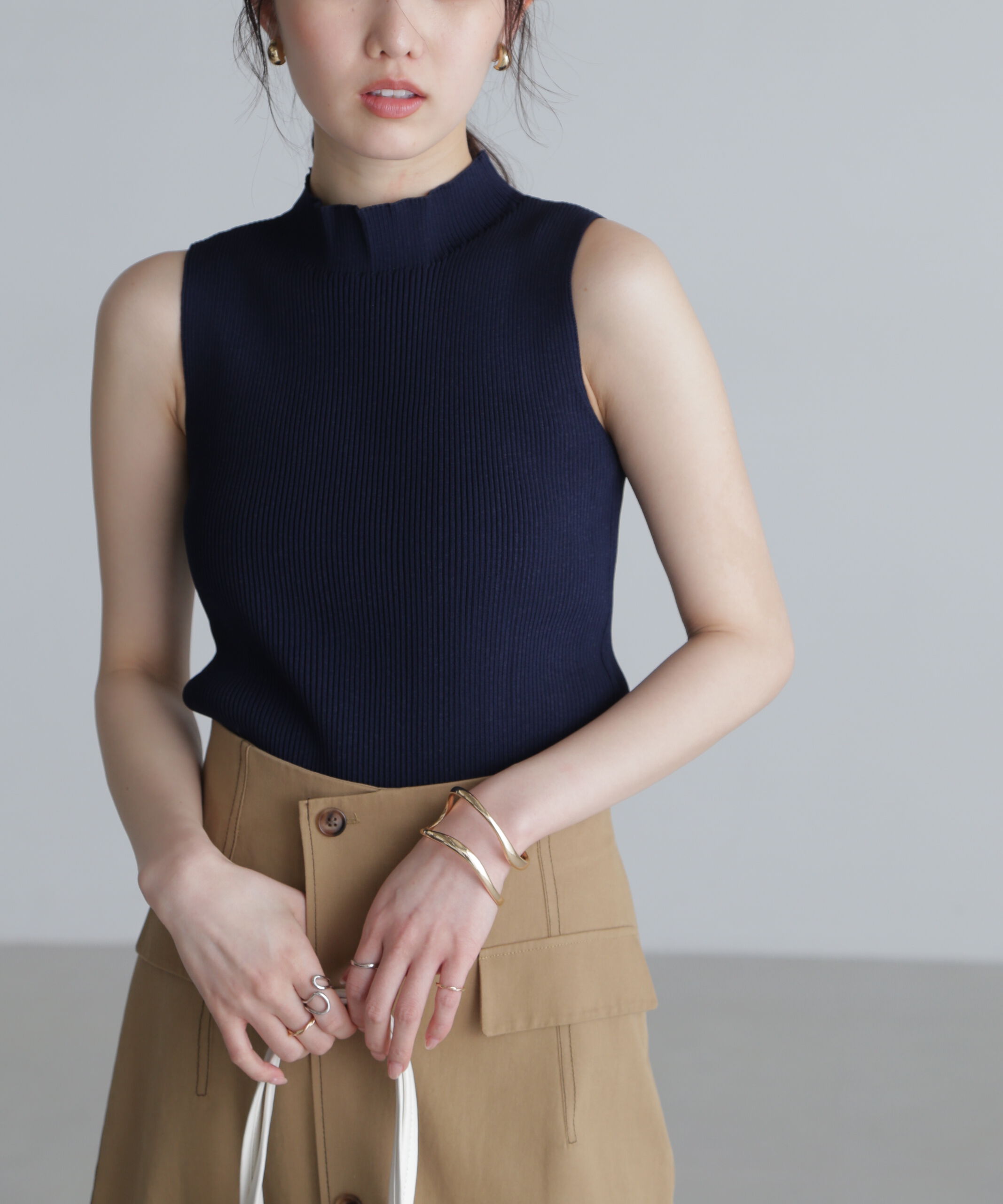  「〈洗える〉マシンウォッシャブルノースリーブニット」|ニット・セーター|ネイビー