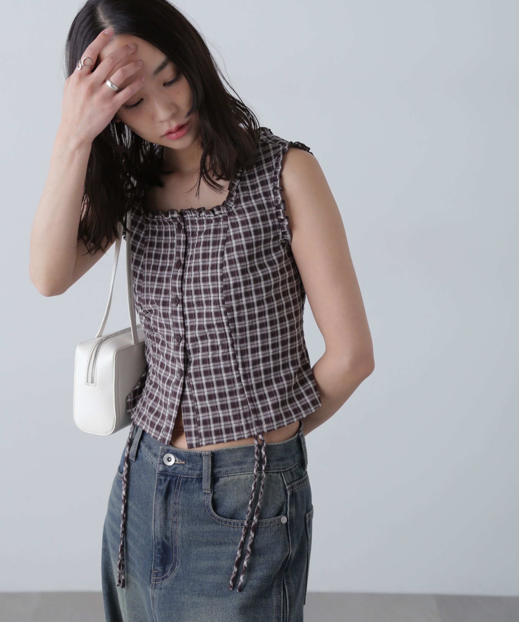  「ドロストノースリーブブラウス」|シャツ・ブラウス|ブラウンチェ 1