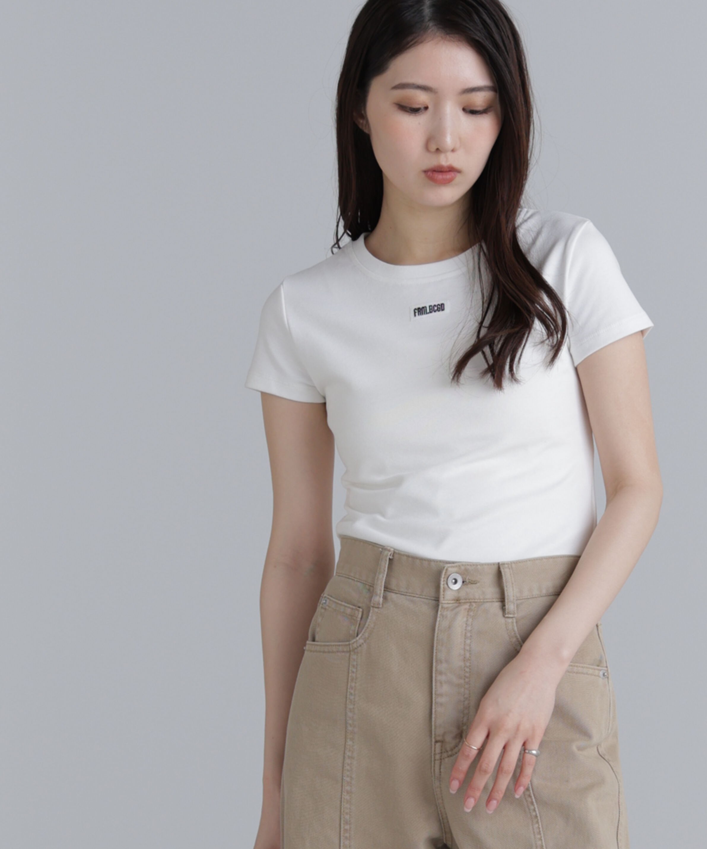  「ロゴ刺繍タグTシャツ」|Tシャツ・カットソー|