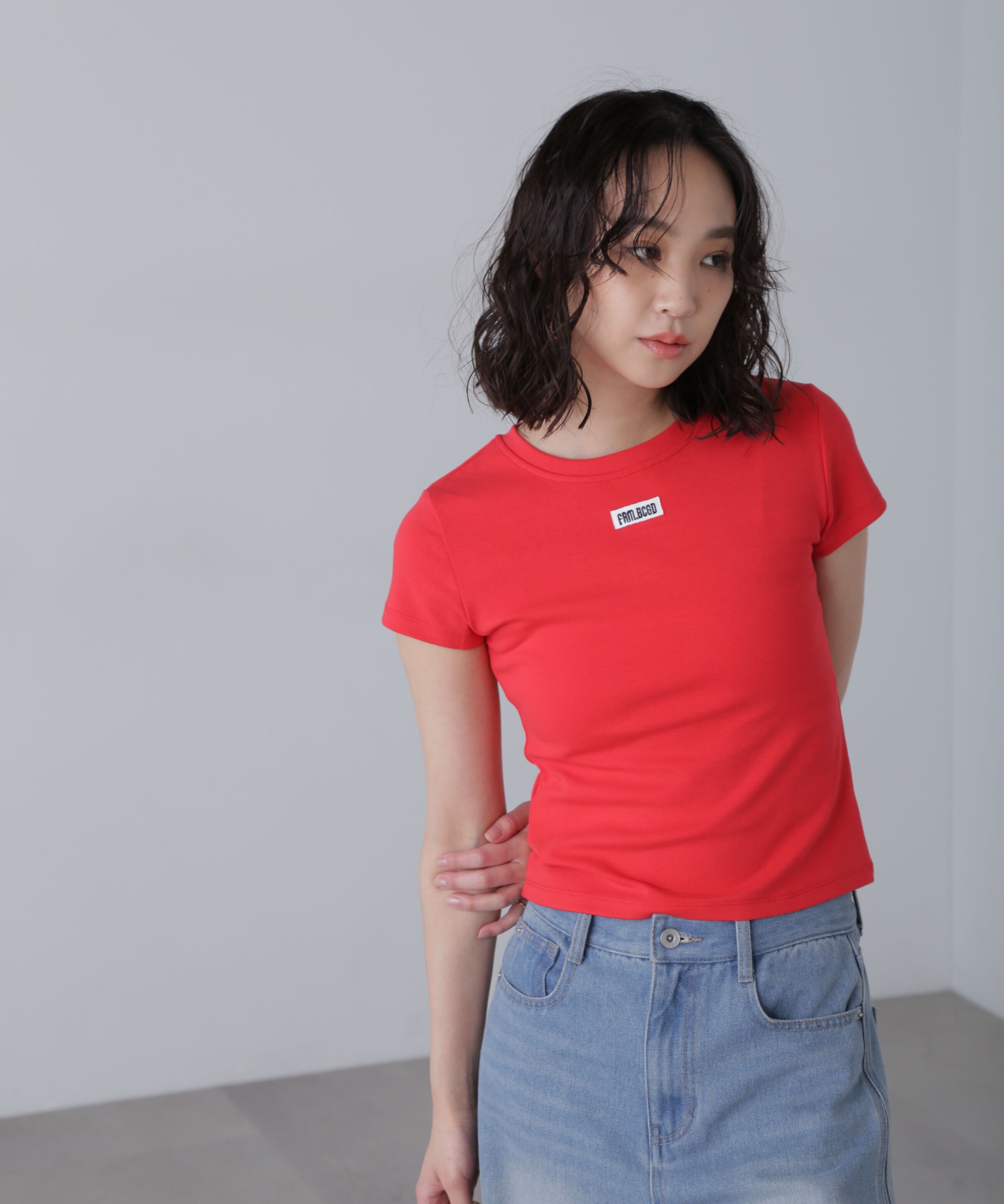  「ロゴ刺繍タグTシャツ」|Tシャツ・カットソー|