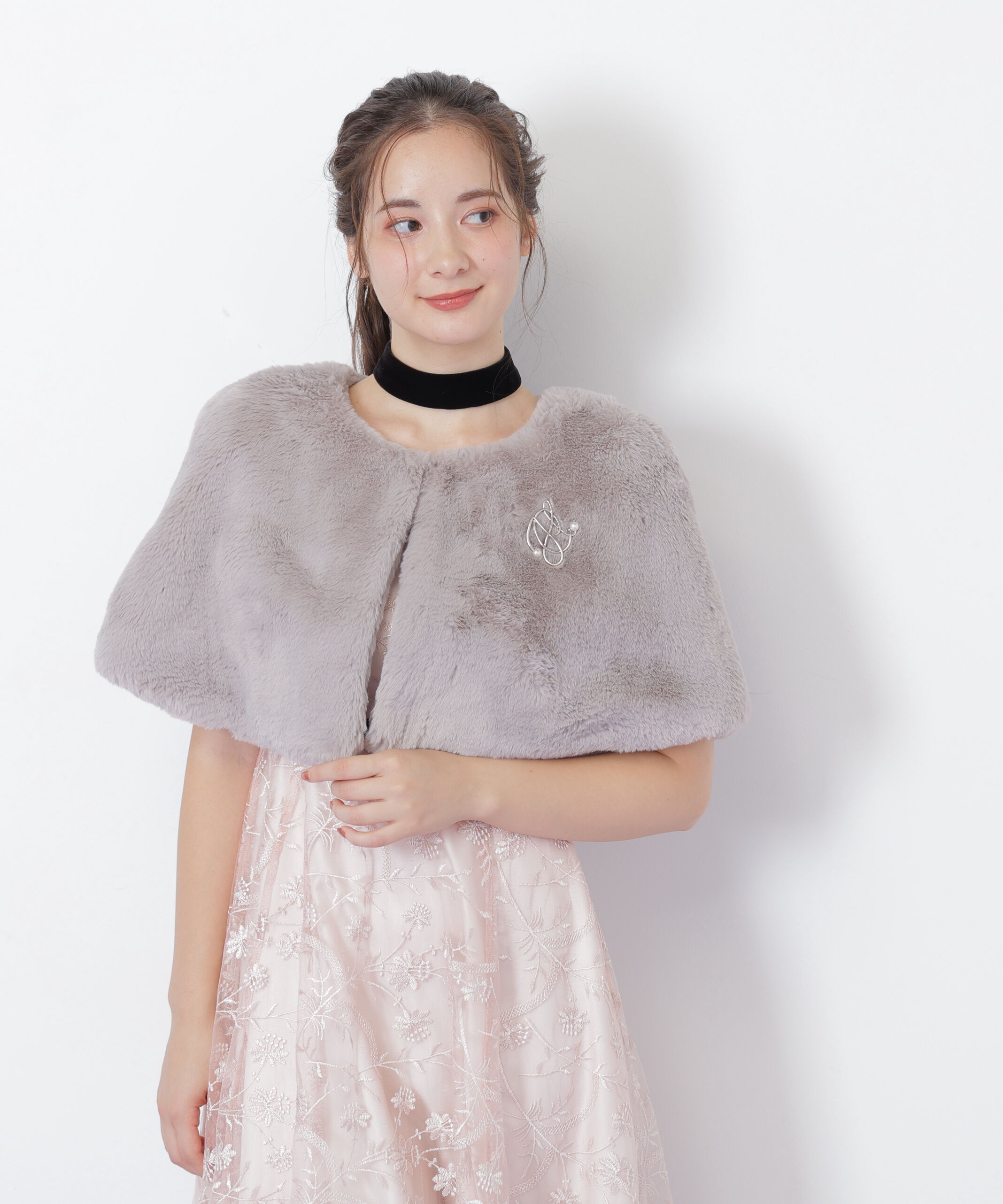  「＜ｍｉｋｕさんコラボ＞フェイクファーケープ」|その他|