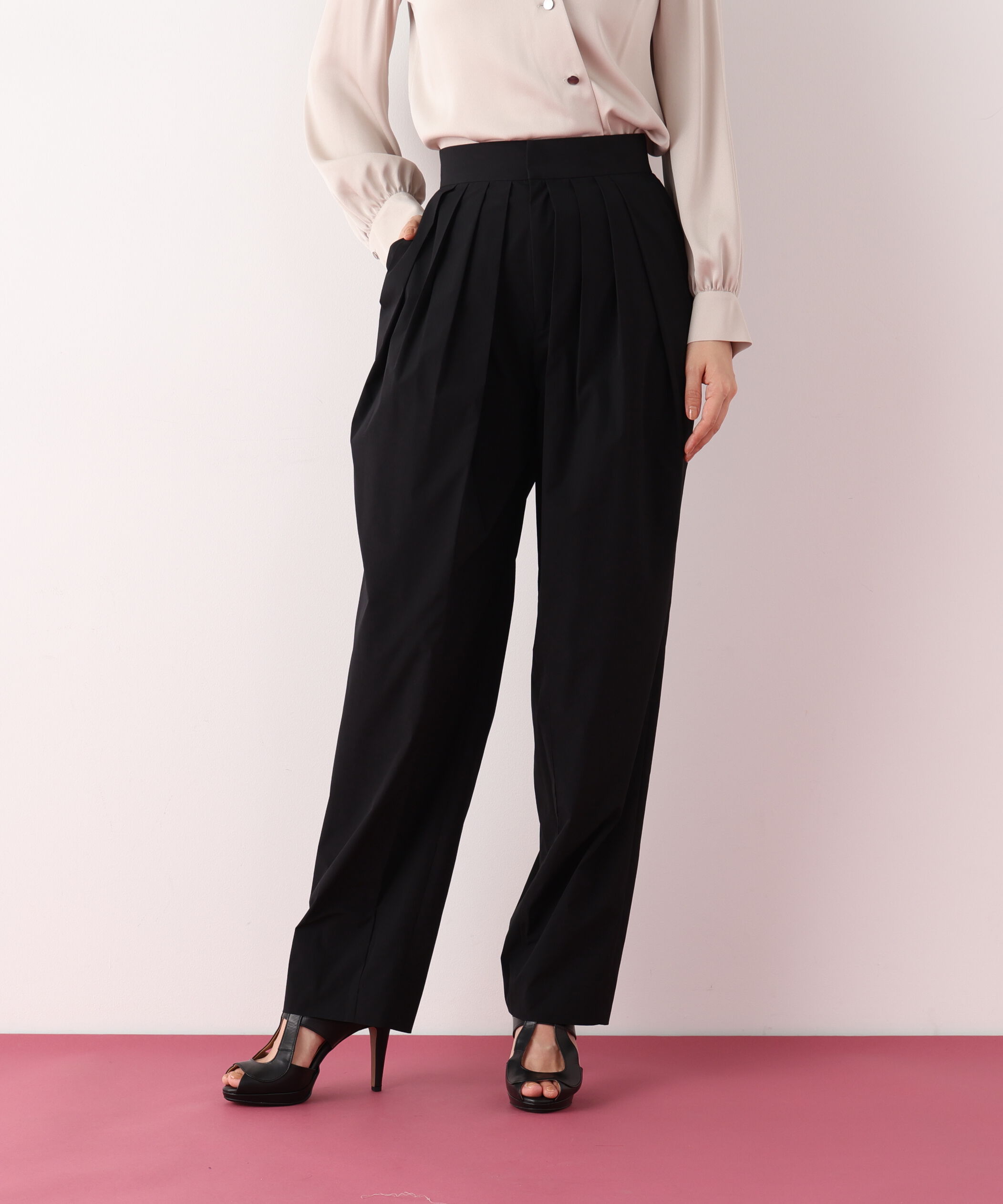  「タックボリュームパンツ」|その他|ブラック