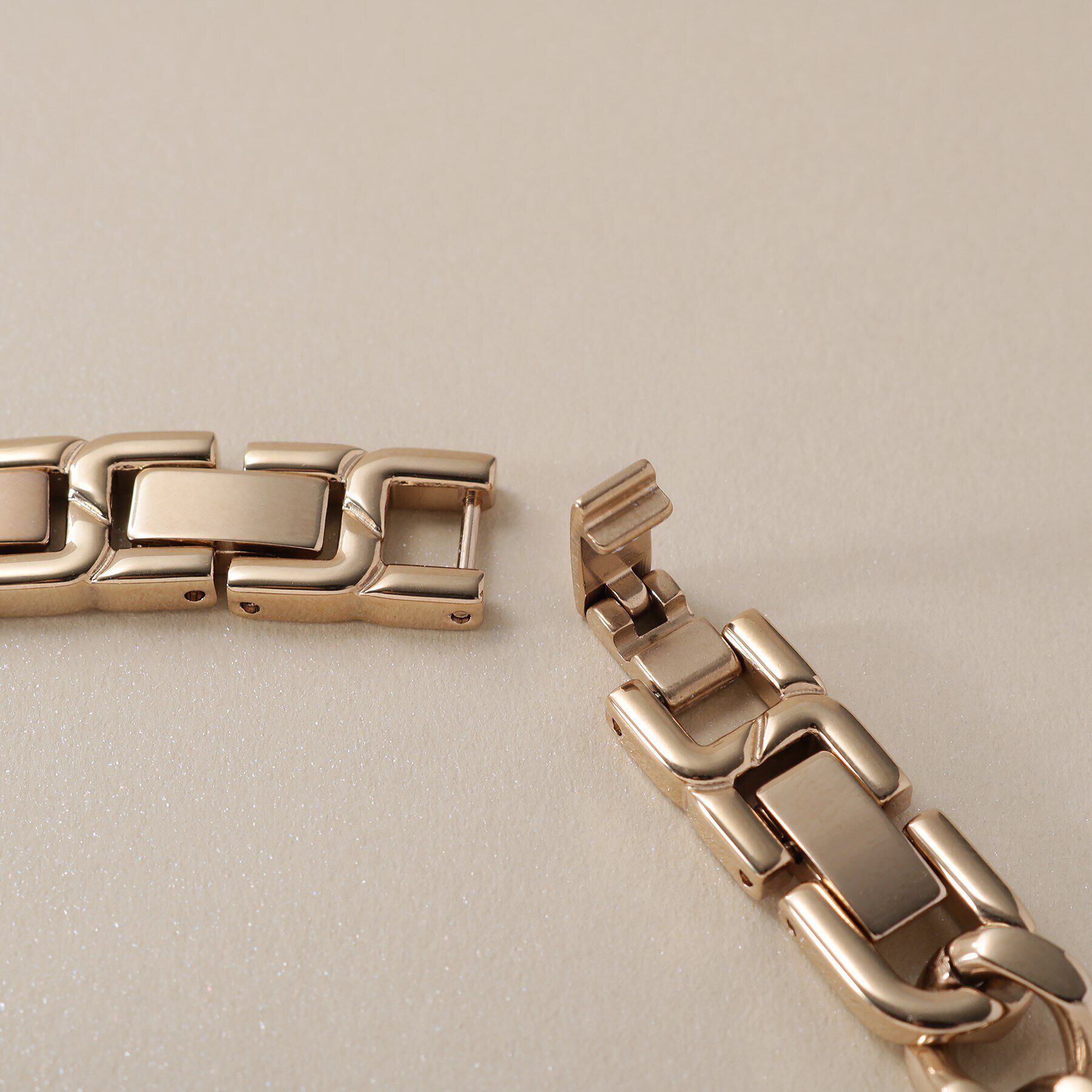 COCOSHNIK「RGスクエアチェーンベルト ウォッチ（ブラック）」|腕時計|