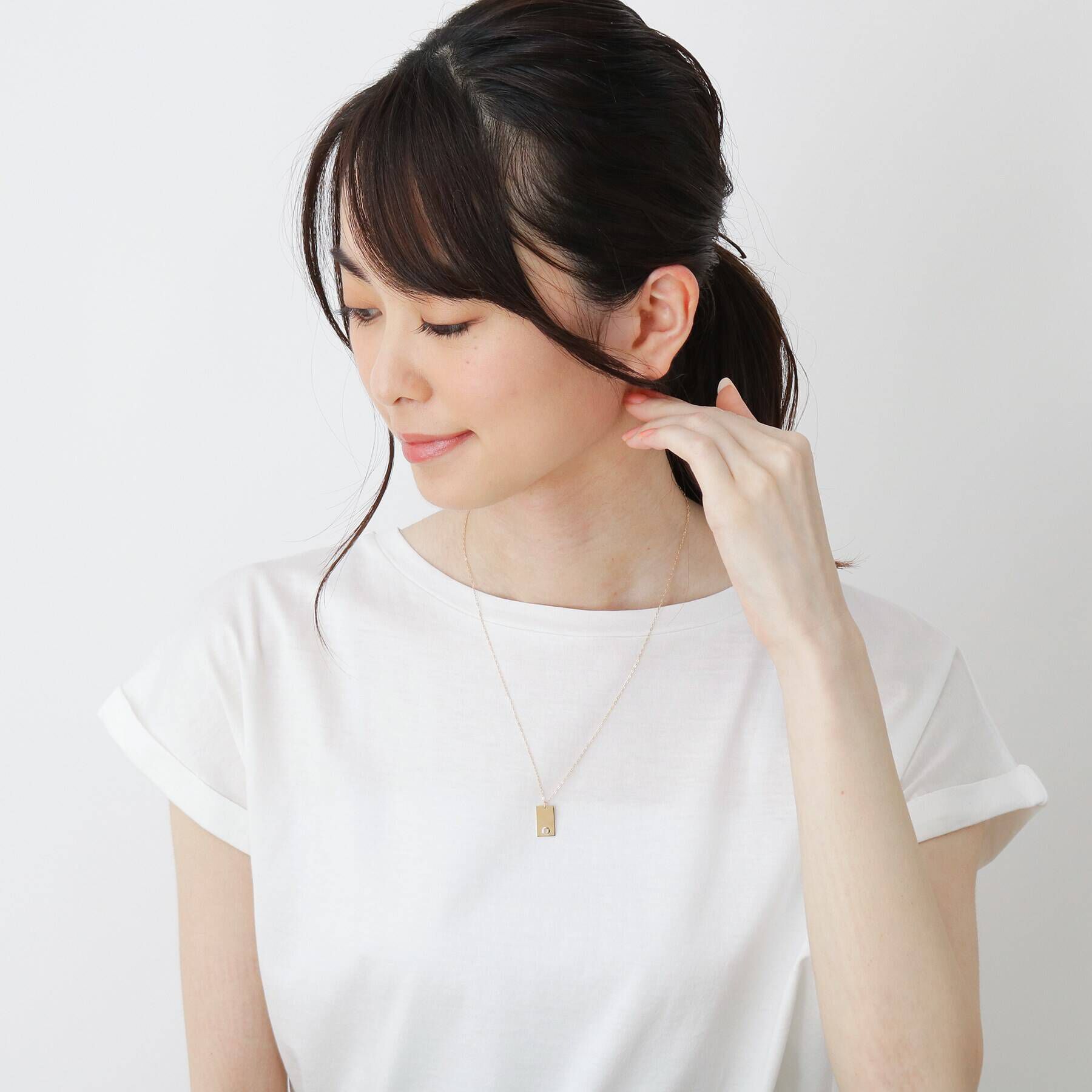 COCOSHNIK「カラーストーン（ムーンストーン）スクエアプレート　ネックレス」|ネックレス|