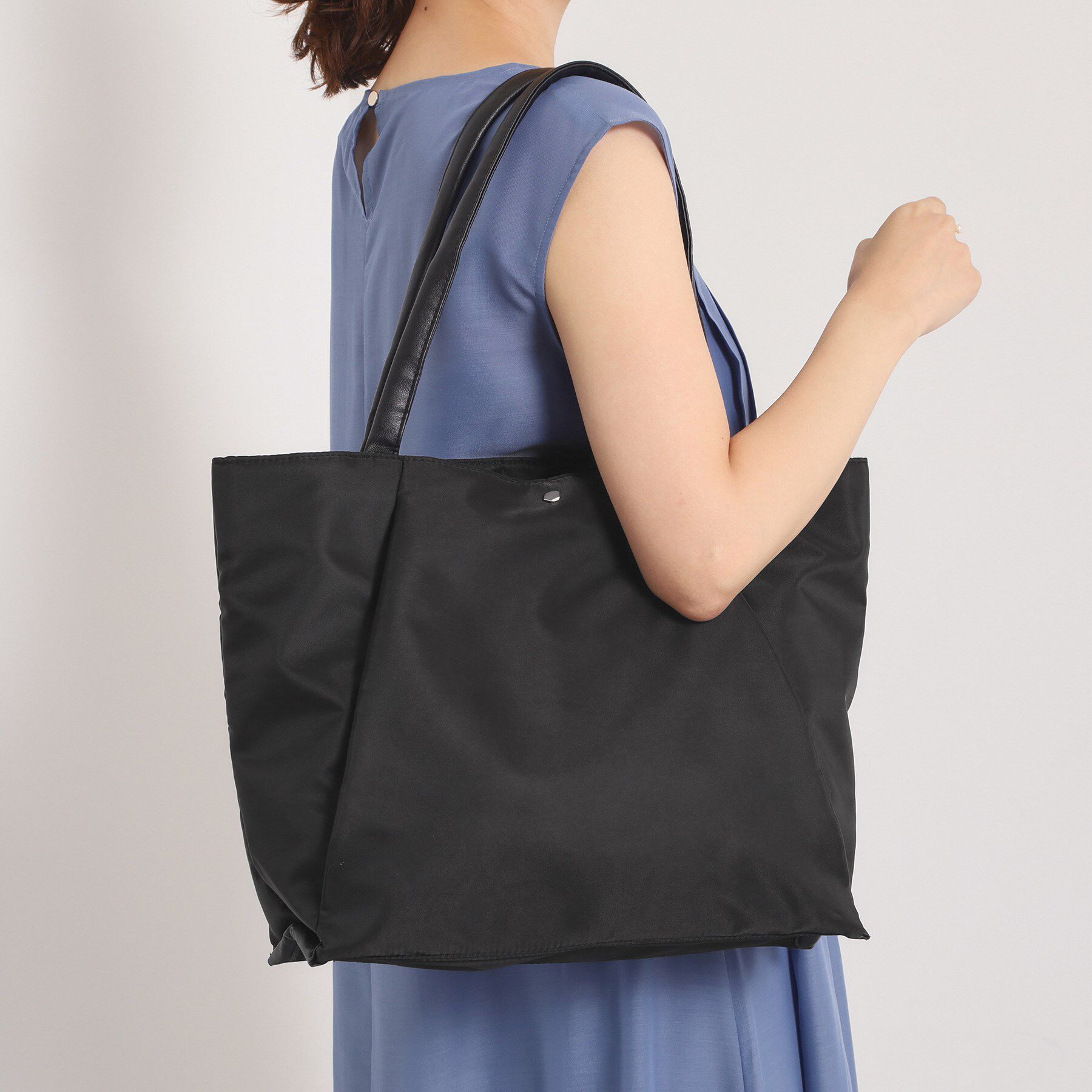 ITS&rsquo;DEMO「【12ポケット／PC対応】合皮コンビA4トート」|トートバッグ|ブラック(019)