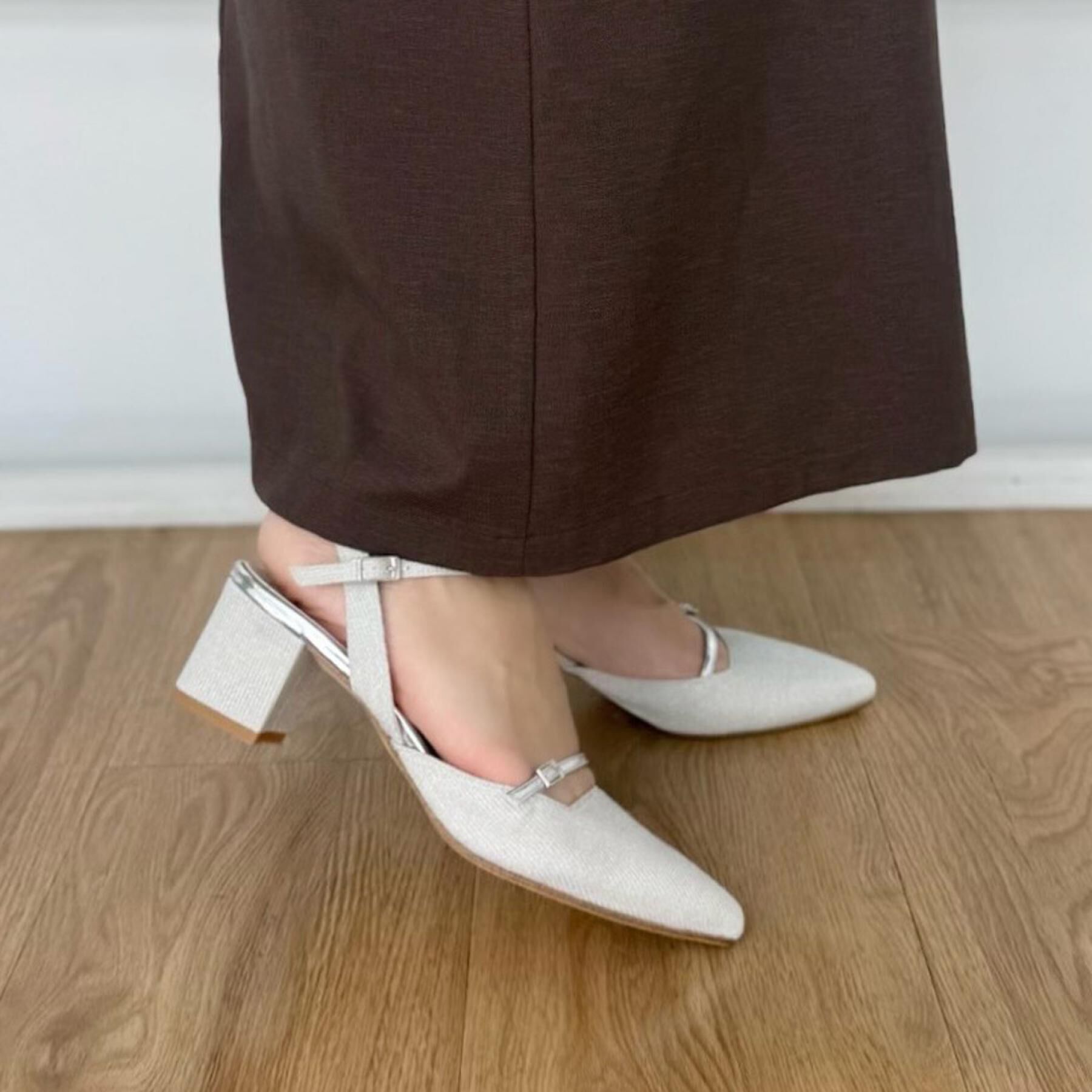 ESPERANZA「ポインテッドアンクルストラップパンプス」|パンプス|