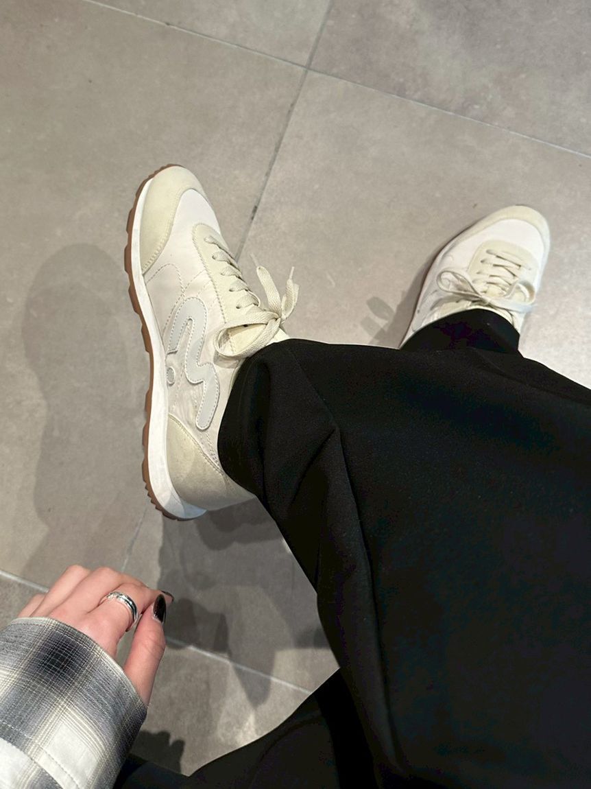 emmi atelier「【em】ソフトランニングスニーカー」|スニーカー|IVR